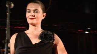 French Latino -  Parle Plus Bas