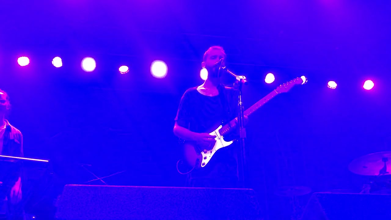 Jaymes Young - Moondust [LIVE]