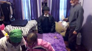 grandma n grandpa Harlem shakin it wit grandkids