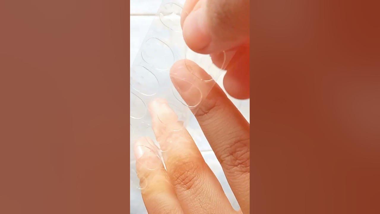 How To Use Adhesive Nail Tabs For Fake Nails Look 💅nails fakenails 