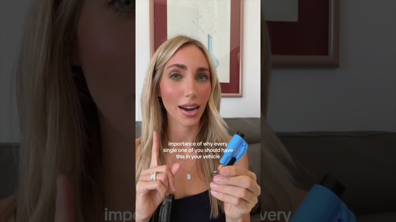 Отличная демонстрация резака для ремней безопасности и разбивателя окон от @dannah_eve 🙂🙌