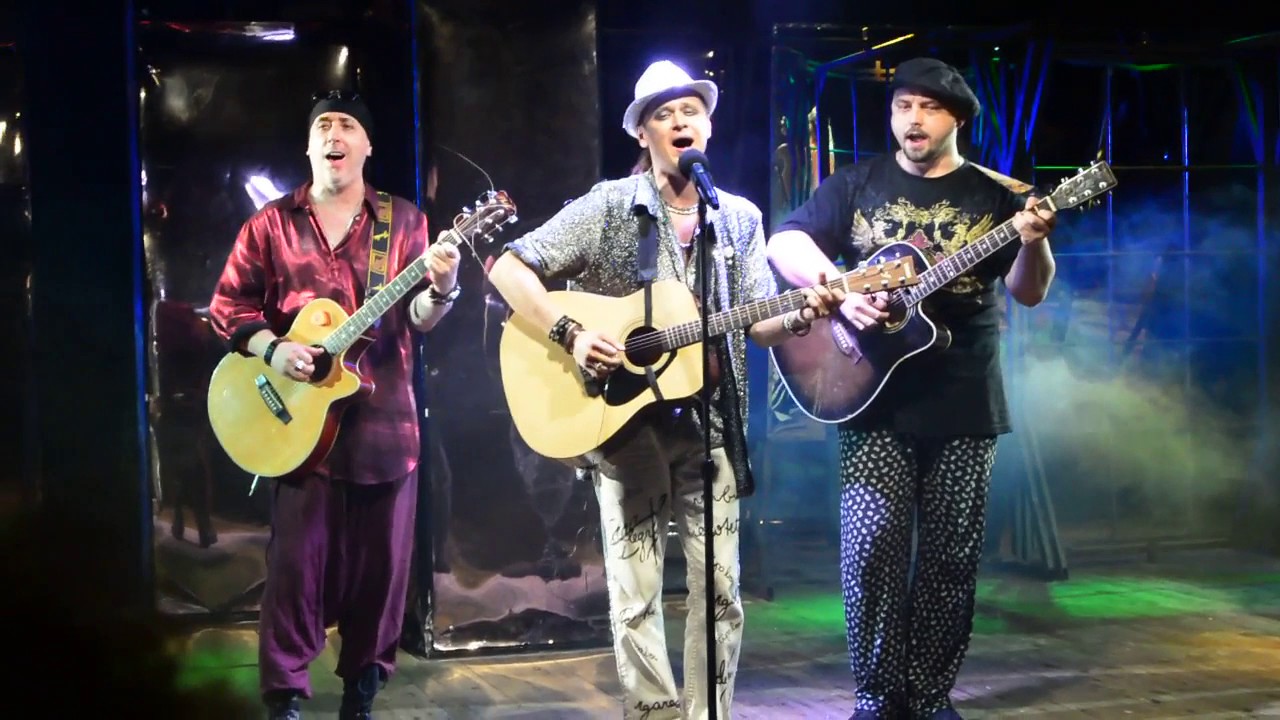 2017.06.12 Москва. Театр на Юго-Западе. Гитары. Поклоны.Песня на бис ...