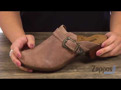 minnetonka billie mule