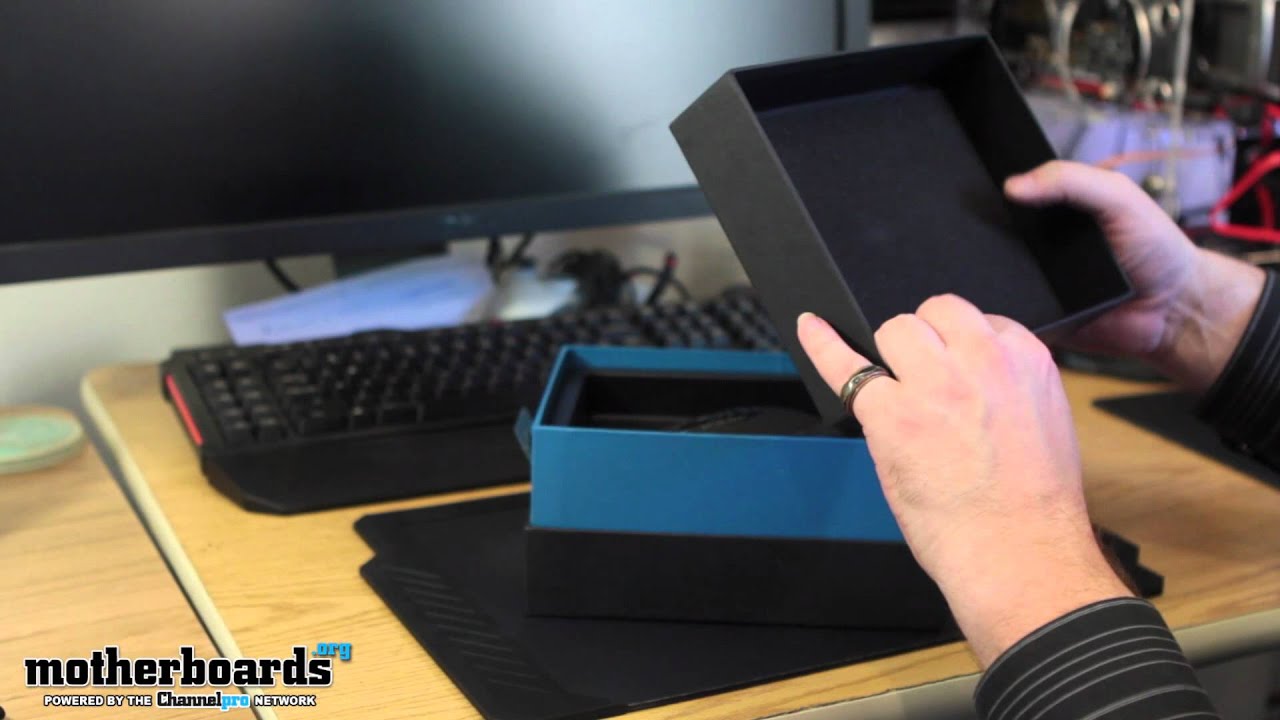 Gigabyte Krypton Dual-Chassis Gaming Mouse & Gaming Mouse Pad Unboxing / Overview