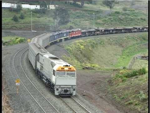 Australian diesel locomotive NR1 - initial load trials - September 1996