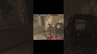 Snake and Famas buff so good