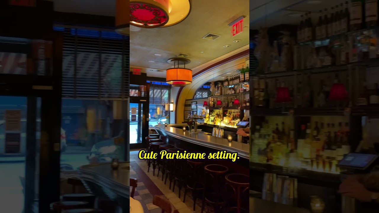 I FOUND AN AMAZING OYSTER HAPPY HOUR IN MIDTOWN MANHATTAN!