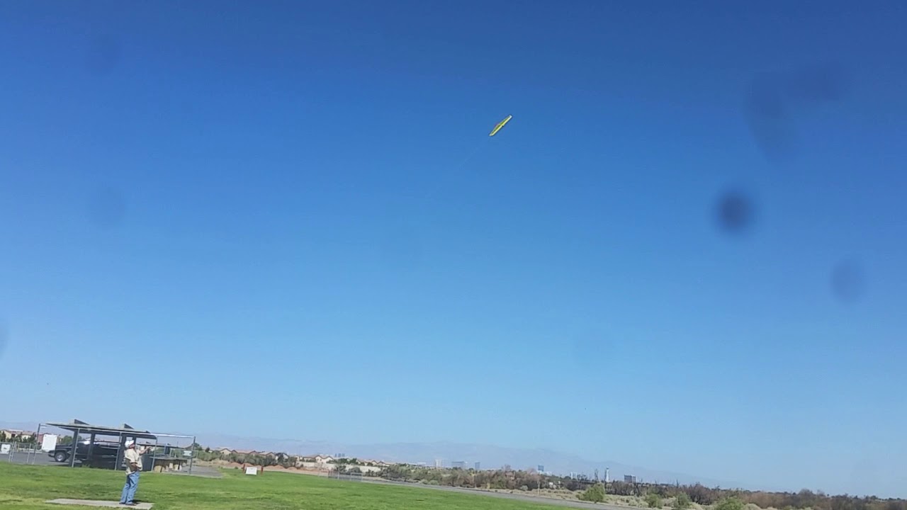 Joey Mathison Joey Mathison wind flying an F2D plane. - YouTube