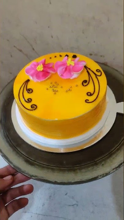1 Pound Pineapple Cake Design YouTube 1-pound-pineapple-cake-design-youtube