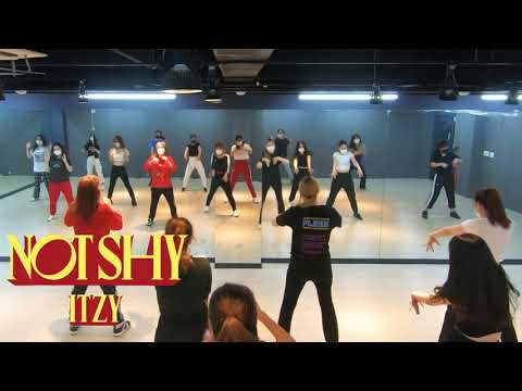 #취미댄스 #직장인댄스 #있지 #방송댄스 ITZY(있지)-Not Shy(낫샤이) @클러버댄스 K-POP class (pm8) 직장인 취미반