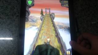 Temple run 2 on Ios (iPad 3)! screenshot 3