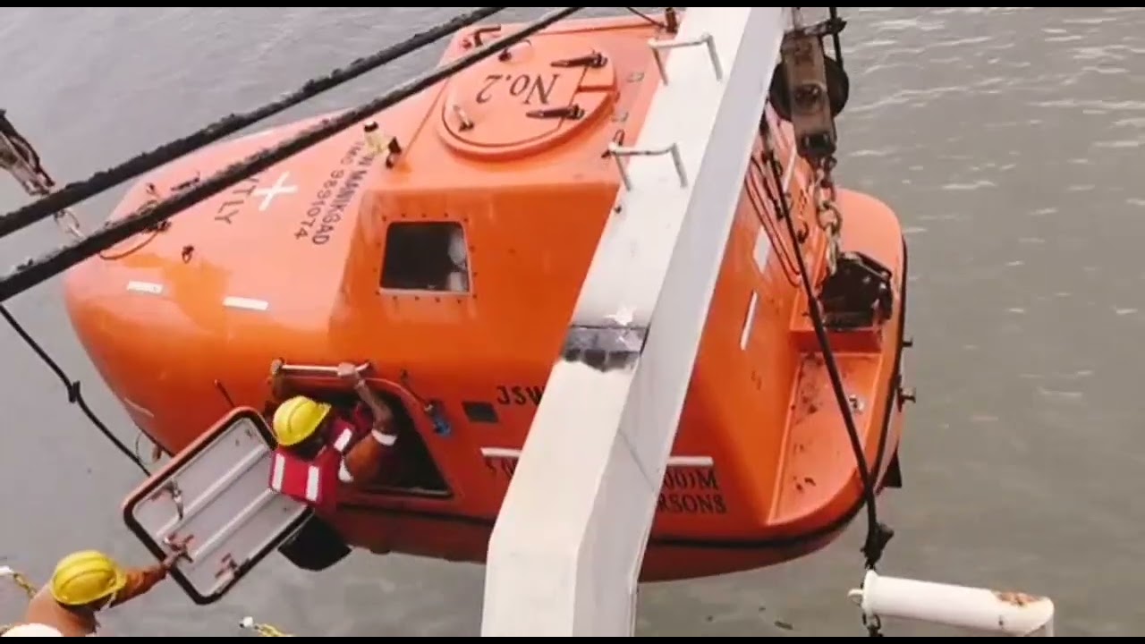 Port and STBD life boat testing 