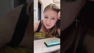 Daily Diva Periscope Live 86