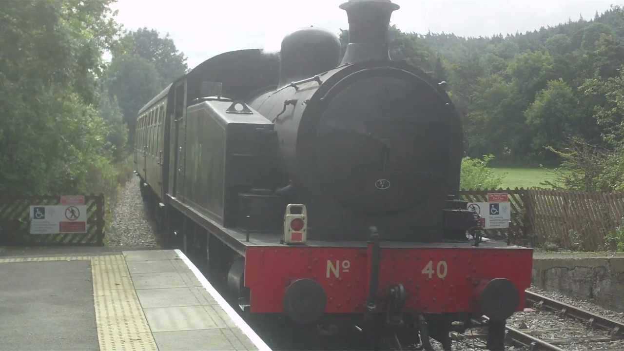 British Railways 31190 (D5613) and Weardale Railway No. 40 departing Stanhope