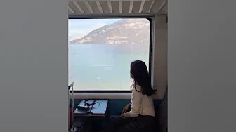 スイス鉄道旅で見た景色をお裾分け🚞🇨🇭窓が大きくて左右どちらからもこの絶景🏔️
