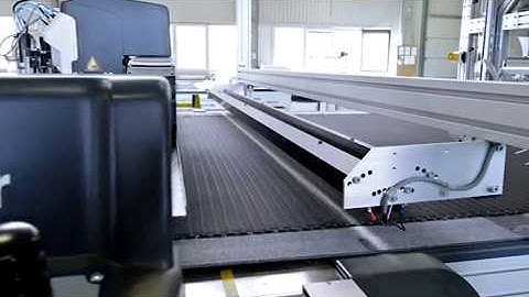 APPAREL FURNITURE TEXTILES AUTOMOTIVE CNC FABRIC CUTTING MACHINE