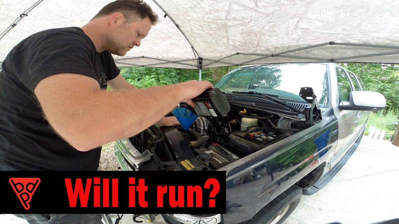 Priming LS oil pump and first start of garage rebuilt engine YouTube