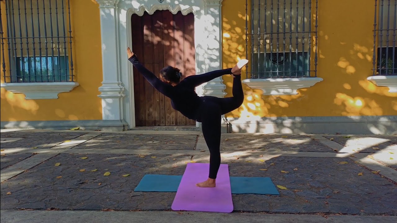 Práctica para llegar a Natarajasana - Ana María Díaz 