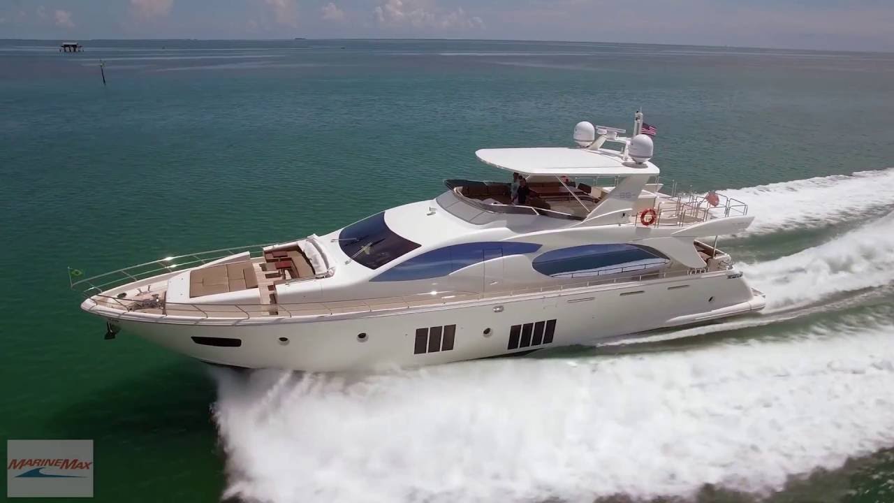 italian flybridge yacht