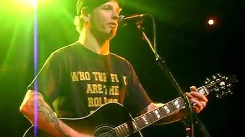 Corey Taylor sings "XM@$"