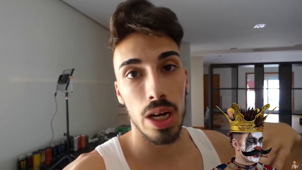 Morais Reacts - Nova casa de legendboy com youtubers