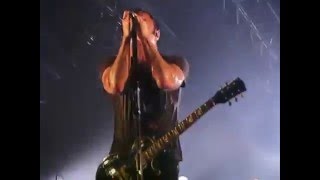 Nine Inch Nails - 07 - Reptile - SYMA Hall, Budapest - 24 July 2009