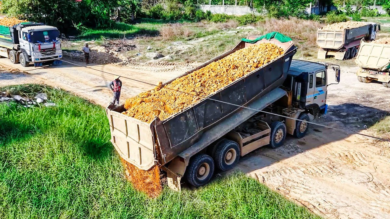 AMAZING! Start Project LANDFILL by Excellent Skill Driver Dozer SHANTUi DH17c3 &25T Trucks Unloading