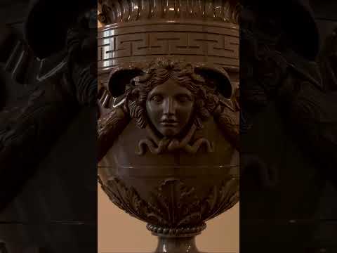 Ваза со следами машинной обработки. Порфир, 1803 год. Эрмитаж.
