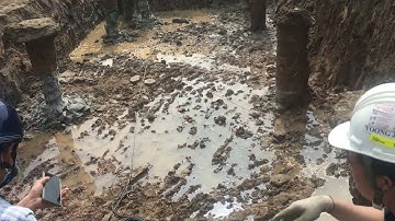 Phá đầu cọc khoan nhồi bê tông M300