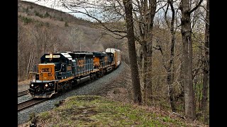 [HD] Howling Ex Conrail SD40-2 Through The Berkshire Mountain's On Q263. 4/27/19