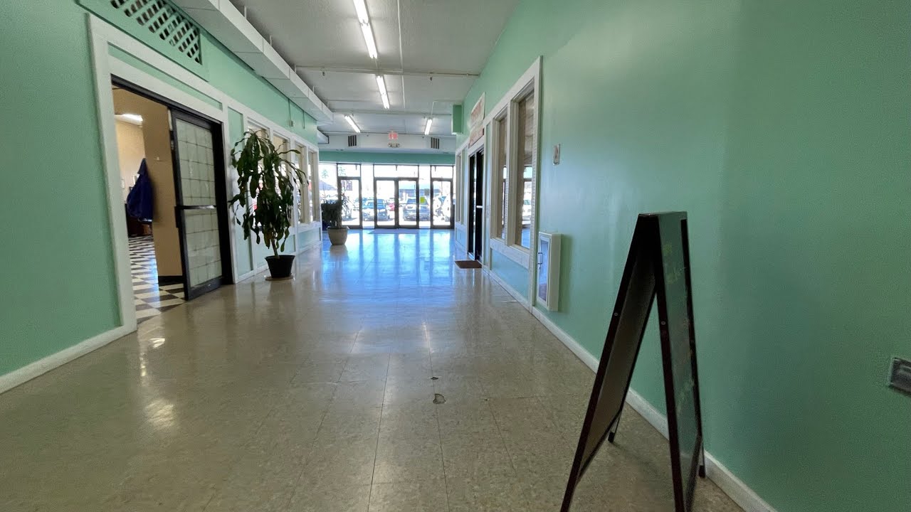 The Malls of Princeton Princeton Mall and Riverside Plaza YouTube