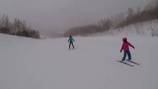 Poh Sisters Skiing together - Super awesome.