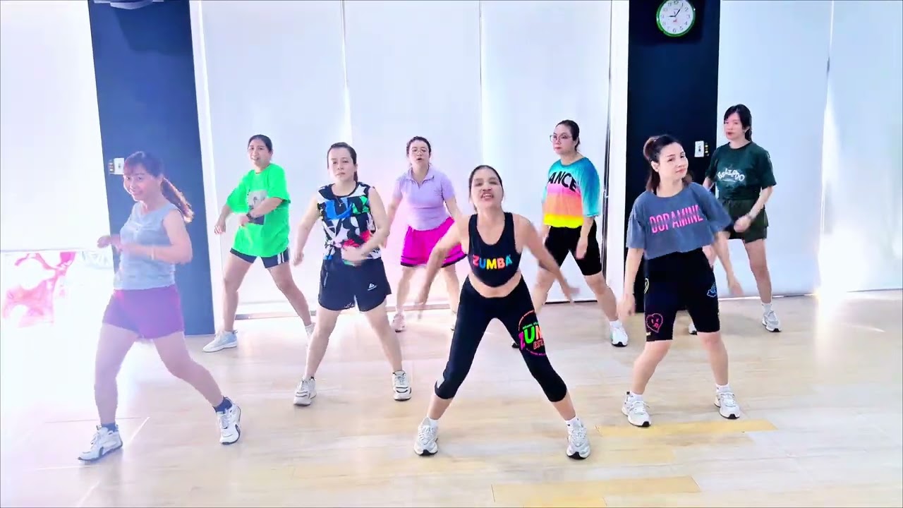 Zumba dance La Fuerza Del Juego