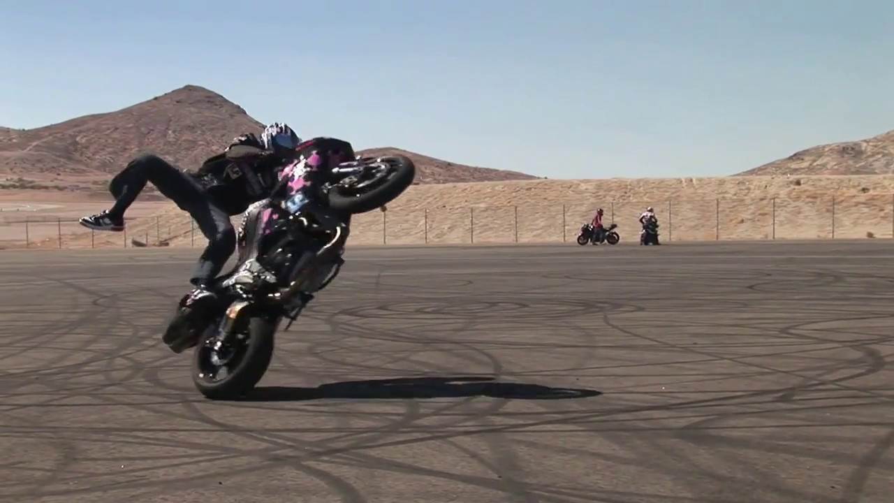 Motorcycle Rider Doing Tricks - YouTube