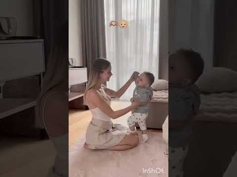 Мама любит сына...