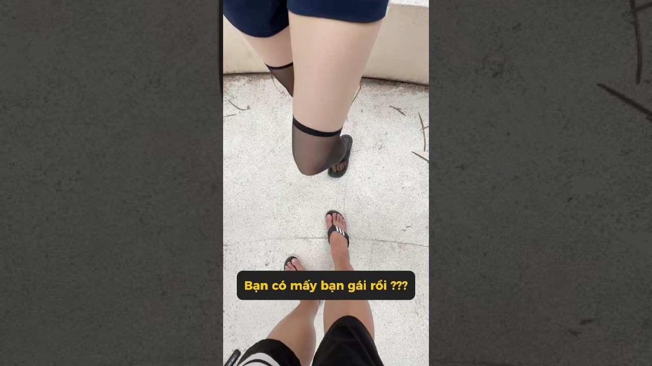 Bạn gái nhà các bạn có phải cũng kỳ lạ vậy không  #meowcosplay #shorts