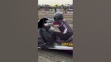 Hay days Minnesota semi finals heavy mod 1000 #Haydays #snowmobiles #grassdrags