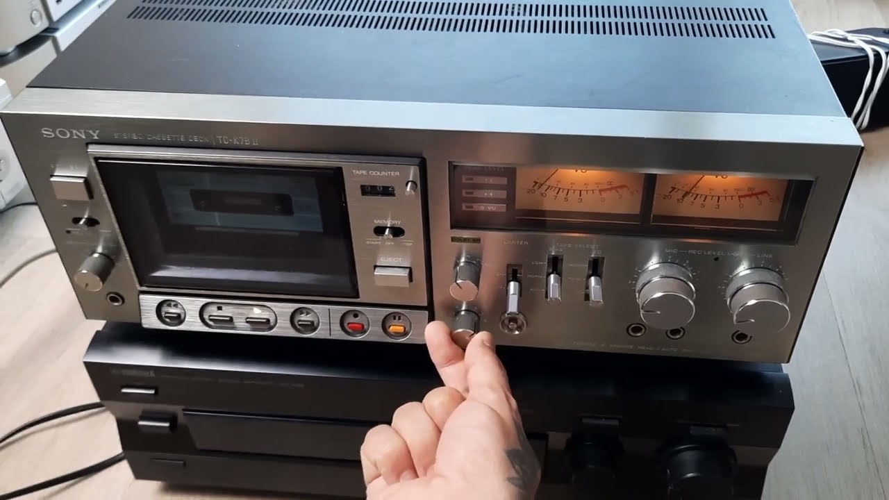 Sony TC-K7B II Cassette Deck Kassettenlaufwerk - YouTube