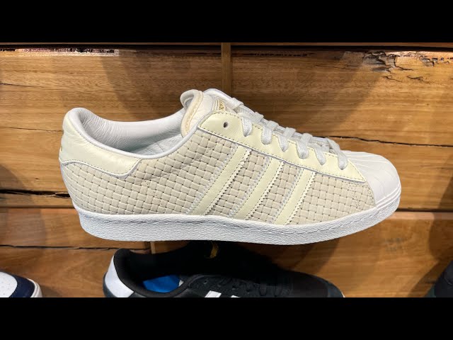 SUPERSTAR ラスタ Adidas Superstar ADV X Arrow & Beast “Stuttgart” - Style Code