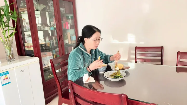 三年前的詩和遠方與三年來的柴米油鹽，疫情，擊碎了許多夢想。 - 天天要聞