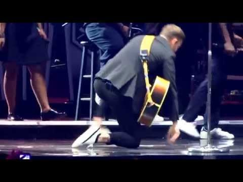 Justin Timberlake and Garth Brooks - Friends In Low Places - Nashville, December , 