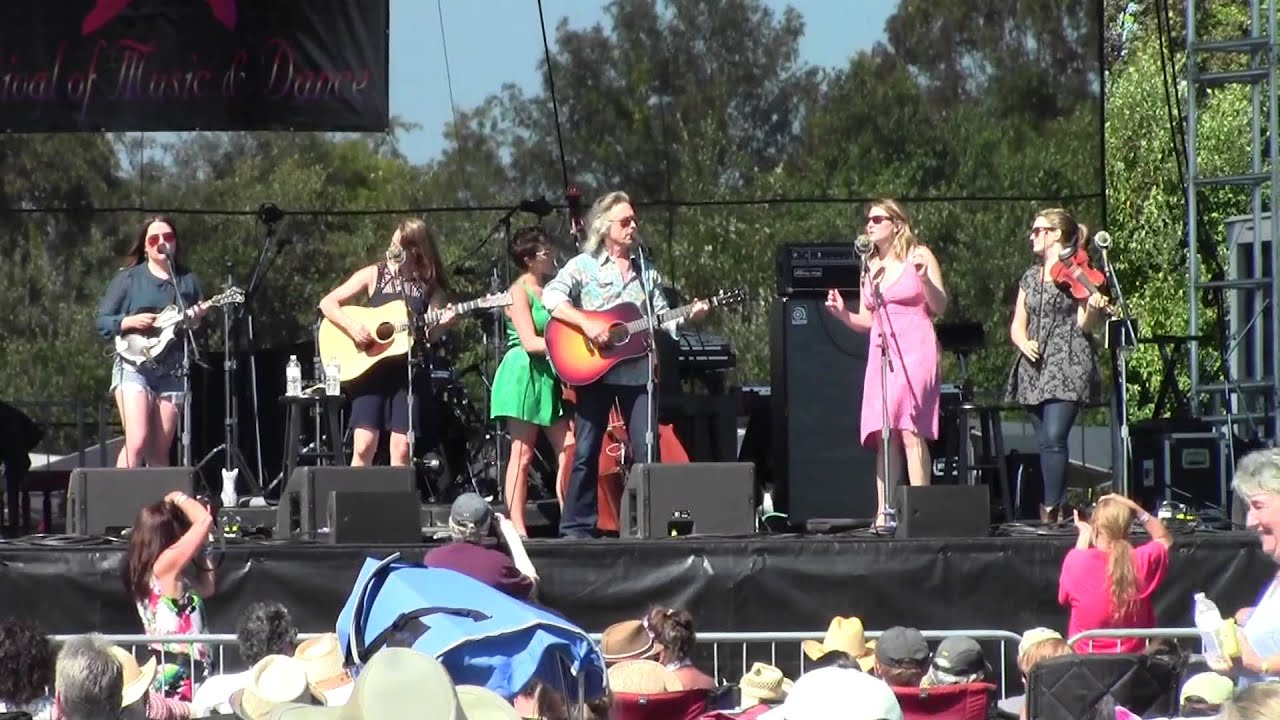 Jim Lauderdale & Della Mae " Lost in the Lonesome Pines" - Rhythm and Roots 2015