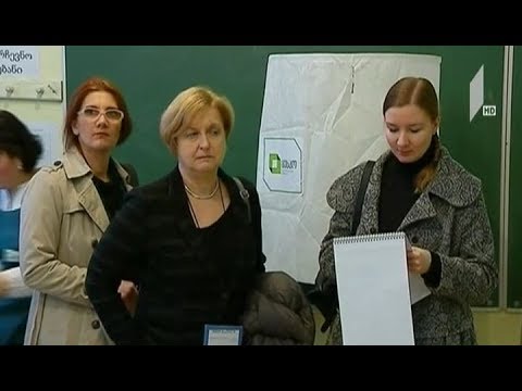 უკვე 4 საათია ხმას აძლევს მოსახლეობა კრწანისის ოლქში, სადაც სულ 32 საარჩევნო უბანია გახსნილი.