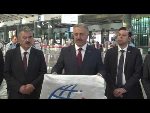 Ahmet Arslan - Adnan Menderes Havaalanı Yeni Terminal Binasında İncelemelerde Bulundu