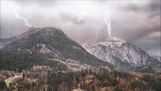 Звуки природы. Дождь с грозой в горах. (Sounds of nature.Rain with a thunderstorm in the mountains).