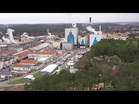 Ref:-a2mgb2w6c4 L'usine Gascogne Papier de Mimizan produit de l'électricité grâce à sa vapeur