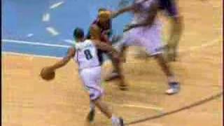 Deron Williams with two killer crossovers!