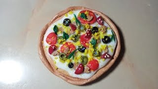 Лепим пиццу из полимерной глины (пластики).How to make a pizza of polymer clay. Tutorial