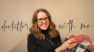 DECLUTTER WITH ME | minimalism game week two!