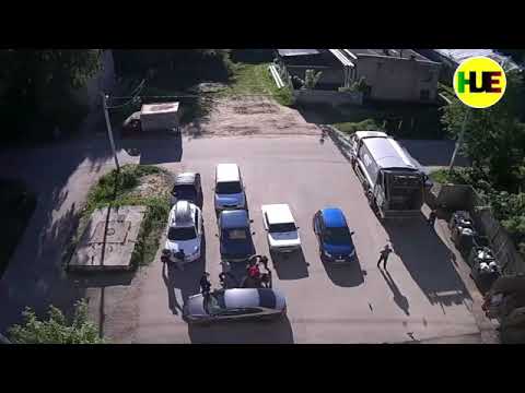Массовая драка в Хотьково попала на камеры видеонаблюдения